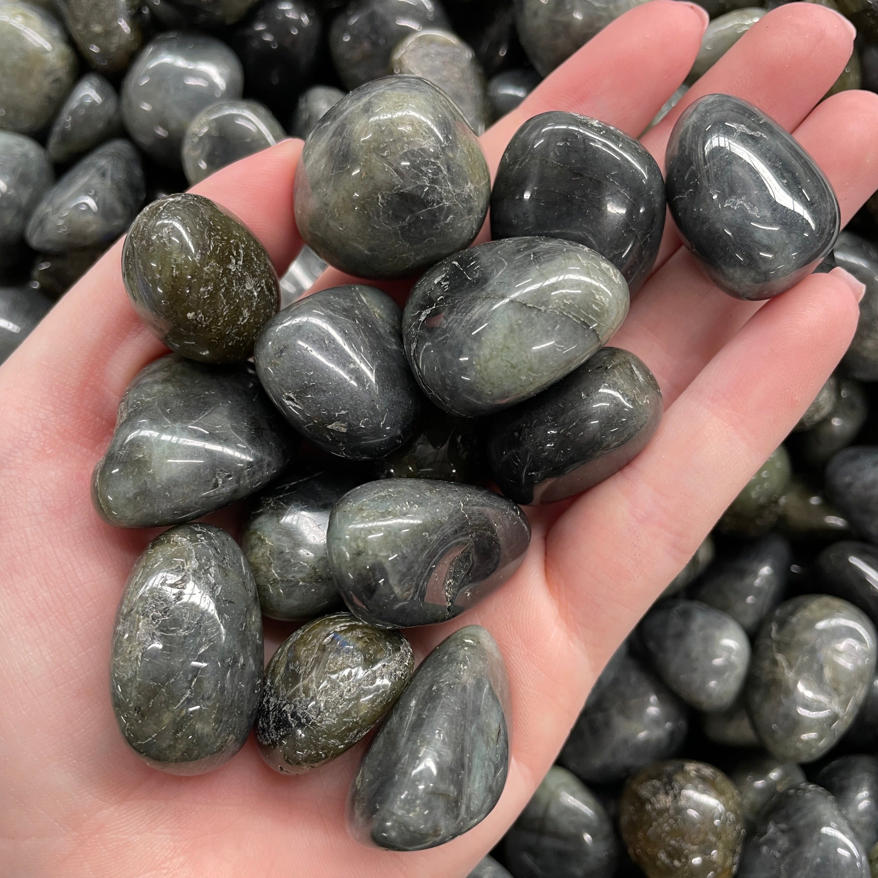 Labradorite - Q1/A - Tumbled - 1 KG Labradorite - Q1/A - Tumbled - 1 KG